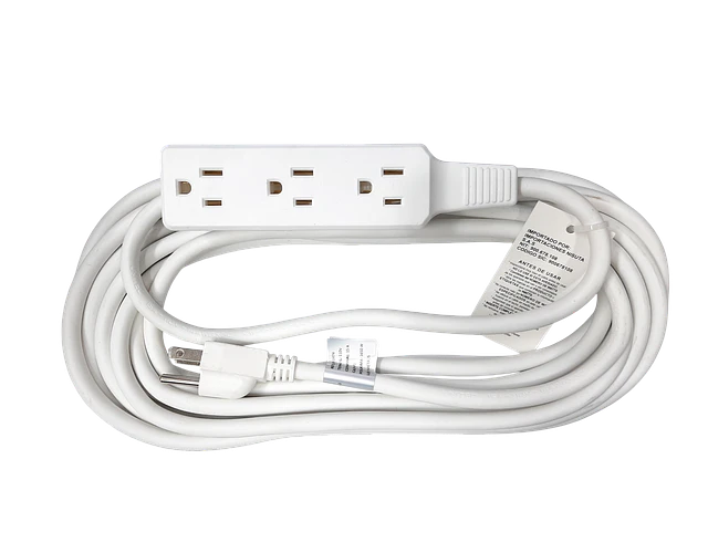 Extensión Eléctrica Encauchetada 8 Metros 3 Salidas Unitec