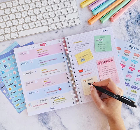 "Tengo Planes" Planner Semanal 