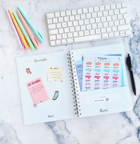 "Nuevos Comienzos XL" Planner Anual