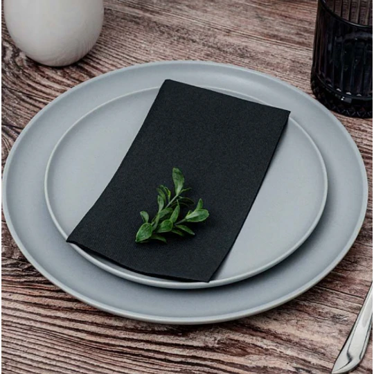 Servilleta Negra 30x40 1/6 42 Paq. x 50 Unid. (2.100 Unid.)