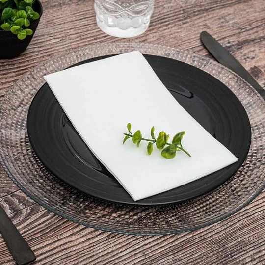 Servilleta Blanca 30x40 1/6 42 Paq. x 50 Unid. (2.100 Unid.)