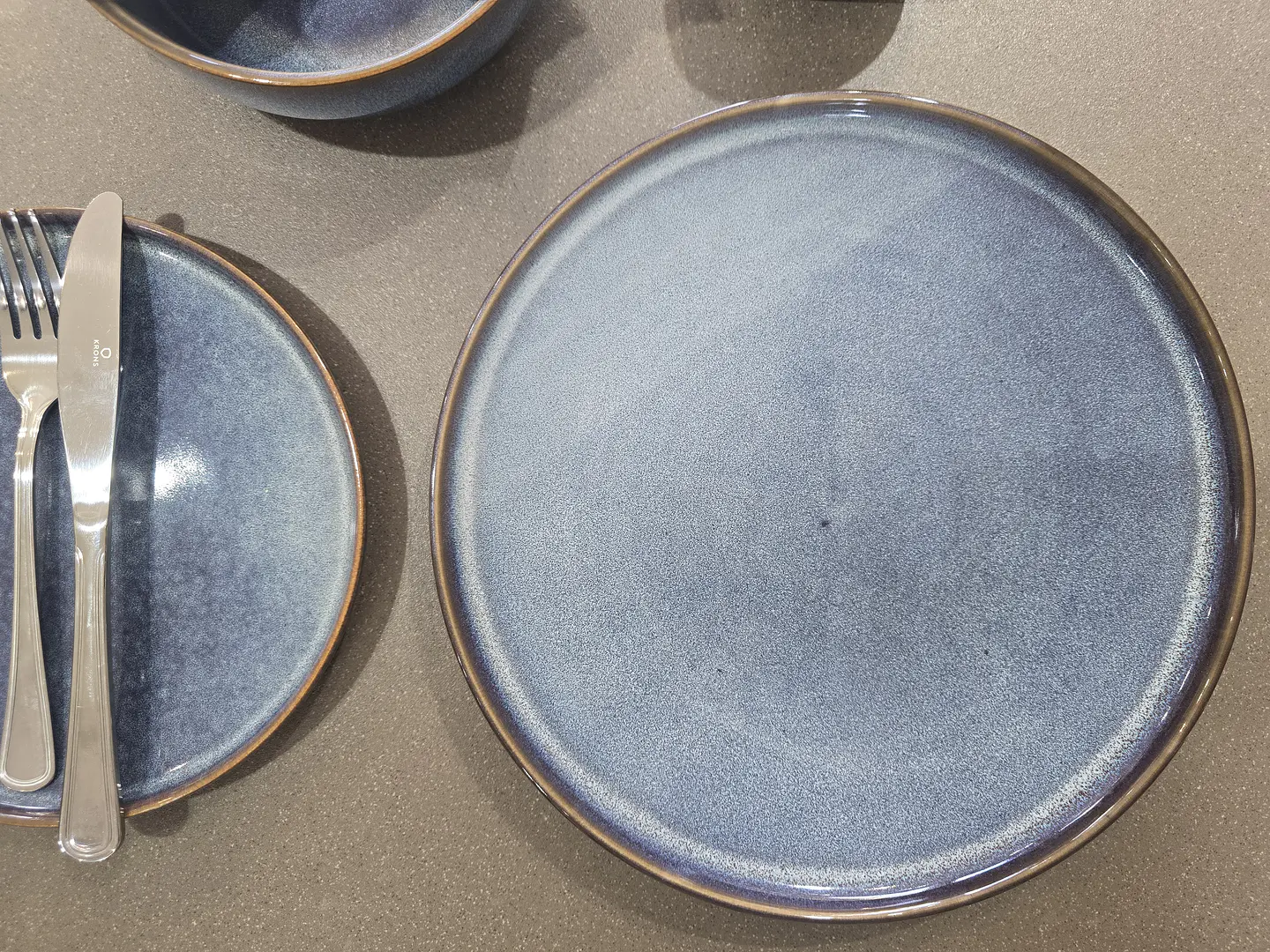 Plato de fondo Azul liso  3