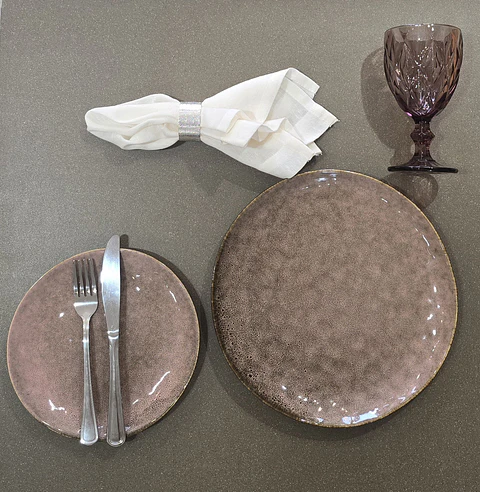 Plato de fondo Rosa Granito 