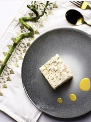 Plato de fondo gris 