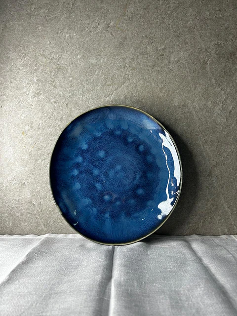 Plato de pan azul intenso 