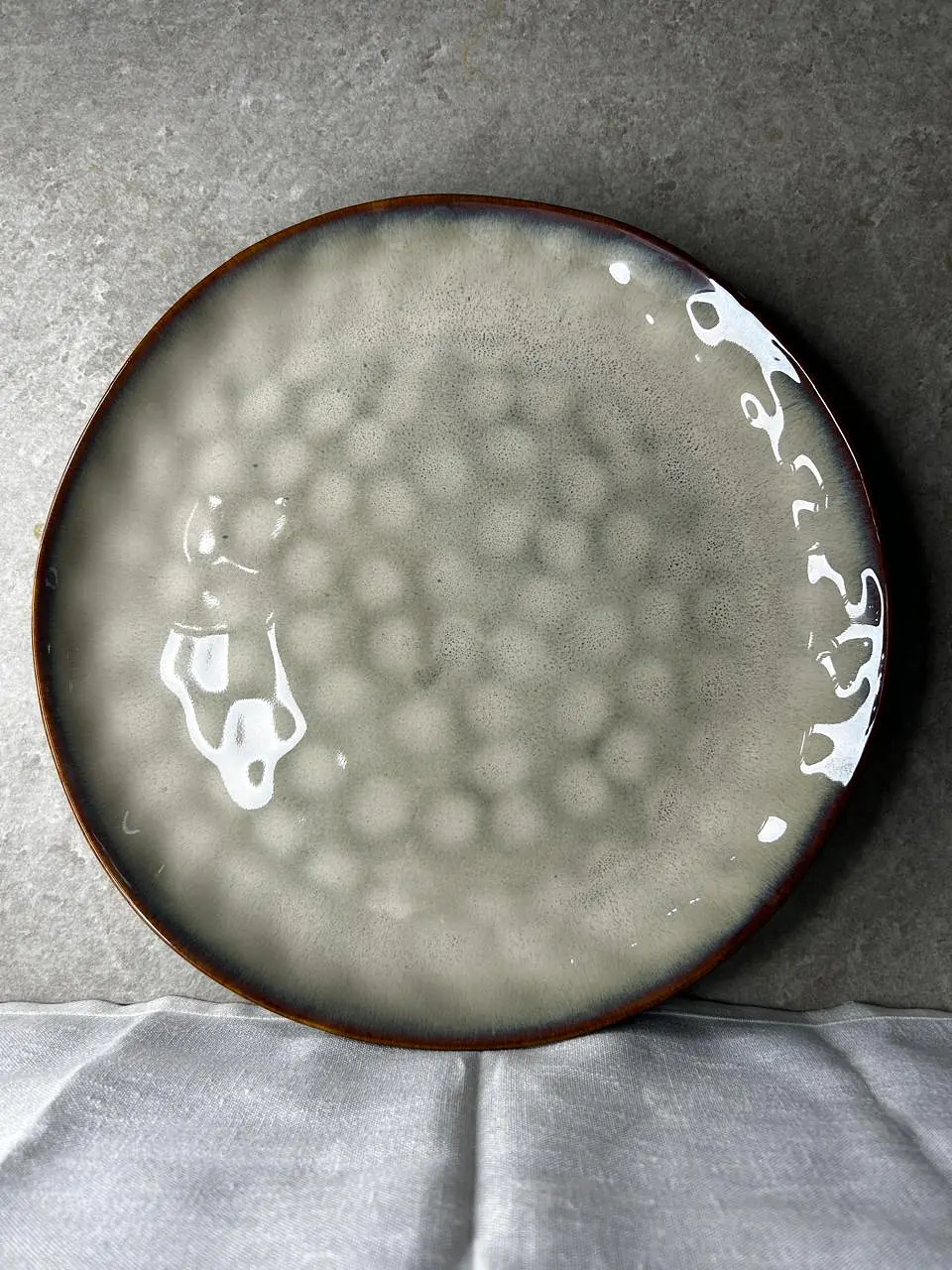Plato de fondo beige  1