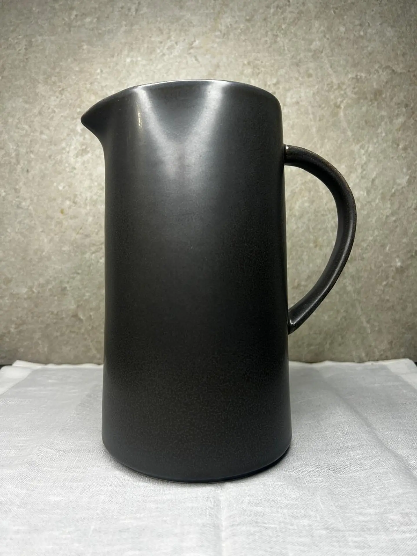 Jarron negro mate 2