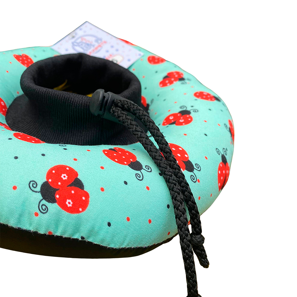 Dona Para Mascotas Color Verde con Diseño de Mariquitas Talla S 6