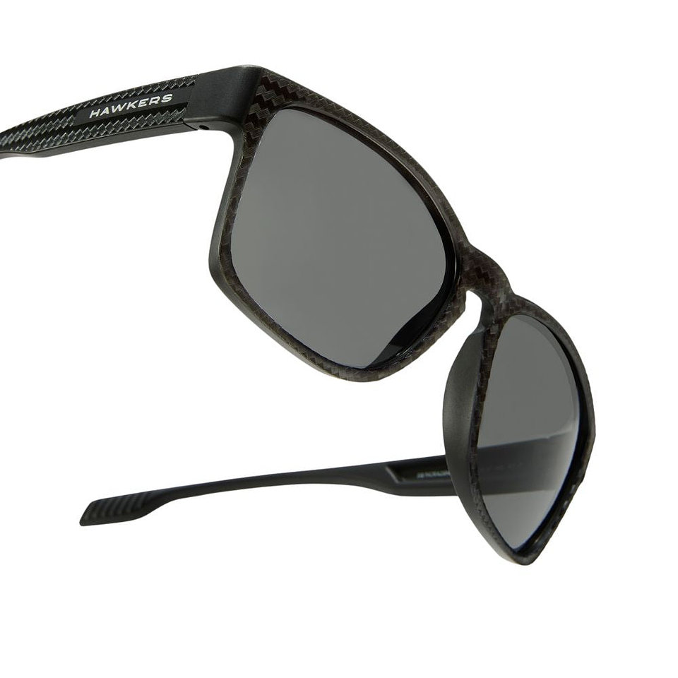 Gafas de Sol Polarizado Hawkers Core Raw Carbon Fiber Negro Estampado Unisex Talla 56mm 5