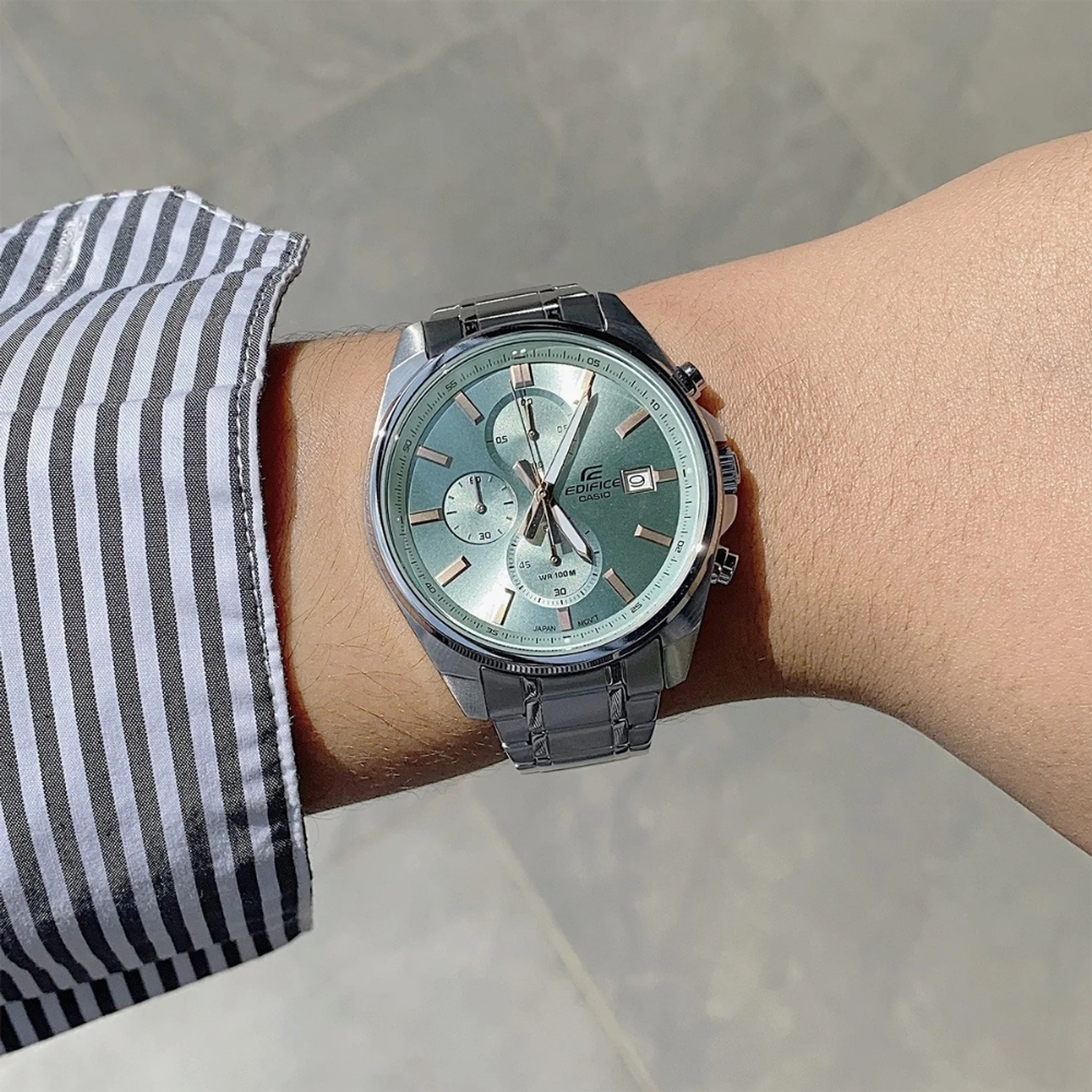 Reloj Análogo Casio Edifice EFV-610DE-3AUDF con Cronógrafo en Acero Inoxidable Verde Oliva 8