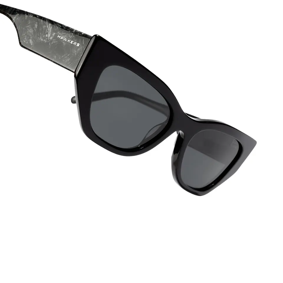 Gafas de Sol Polarizadas Hawkers Manhattan Color Negro para Mujer Talla 53mm 4