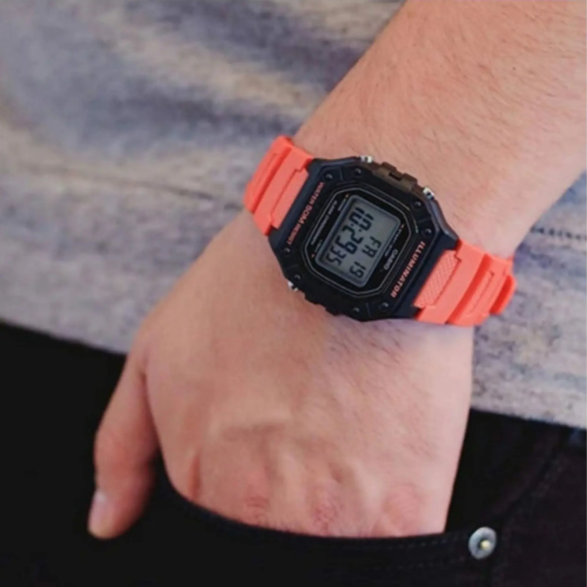 Reloj Digital Casio W_218H_4B2V Unisex en Resina Color Naranja 6