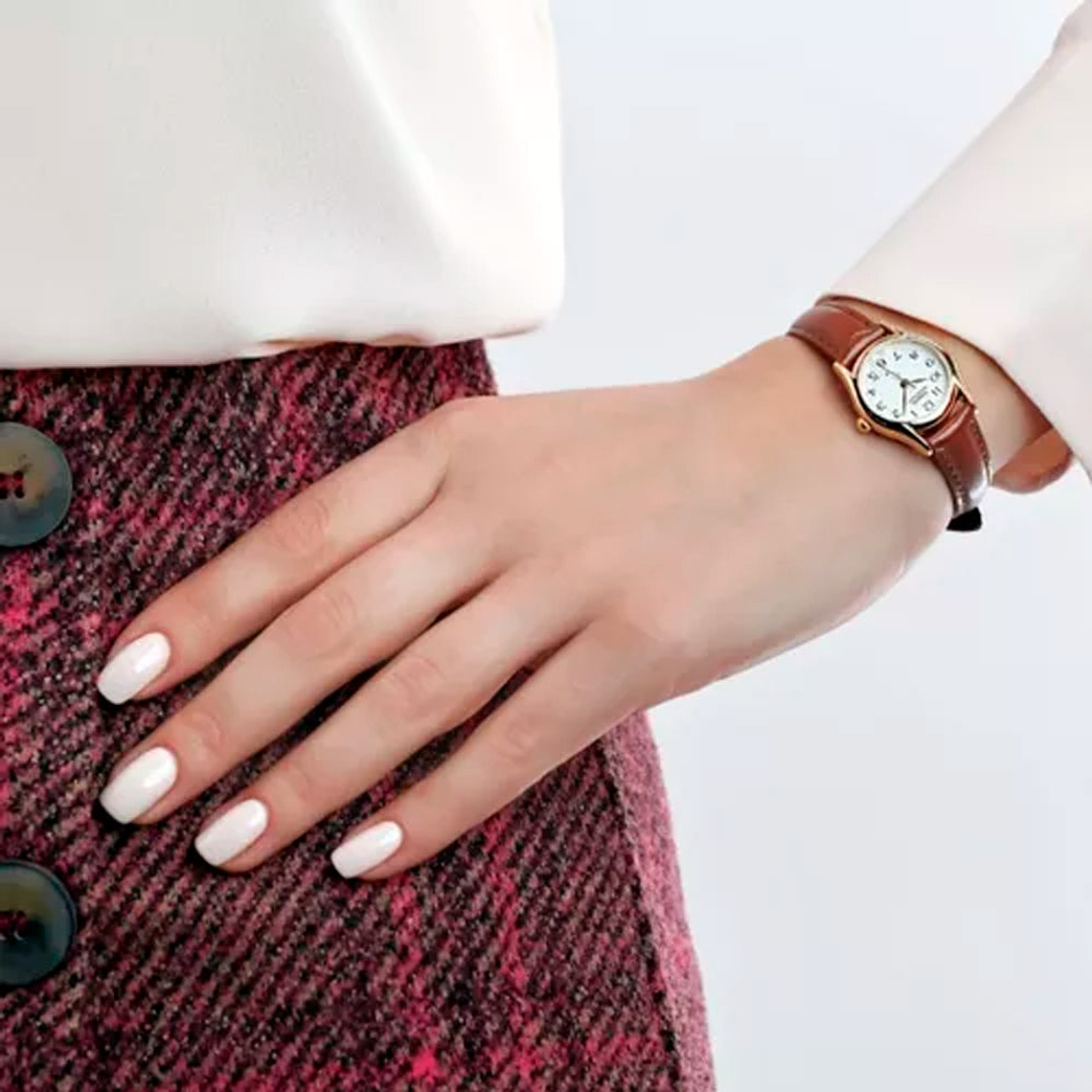 Reloj Analogo Casio Original LTP-1094Q-7B6 para Mujer en Acero Dorado Correa Cuero Marron 5