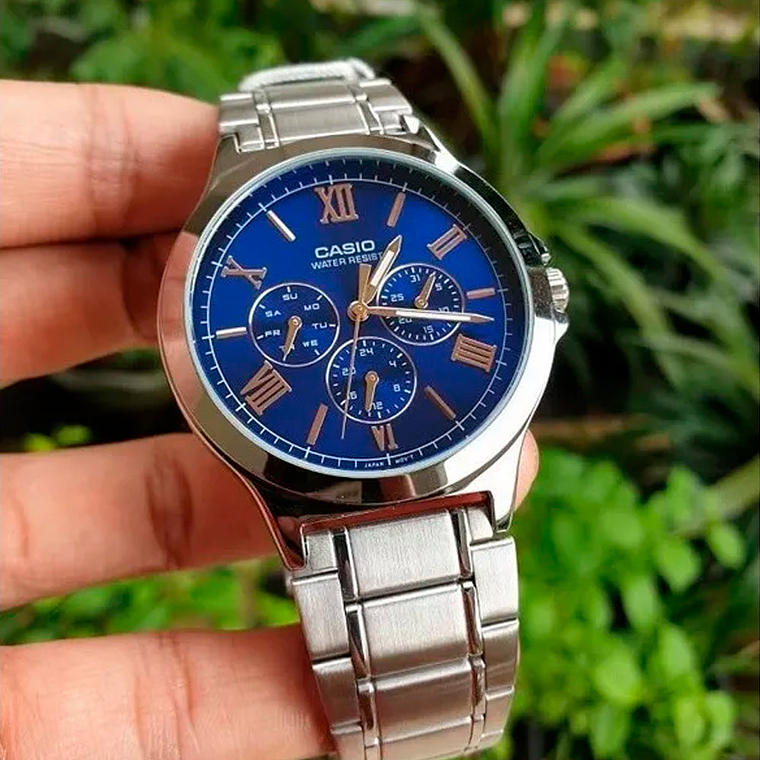Reloj Análogo Casio Original MTP-V300D-2A Multifuncional Hombre Color Plateado-Azul 6