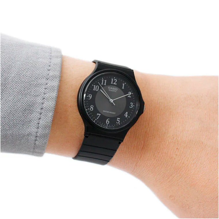 Reloj Analogo Casio Original Serie MQ-24-1B3LCF para Hombre en Silicona Color Negro 5