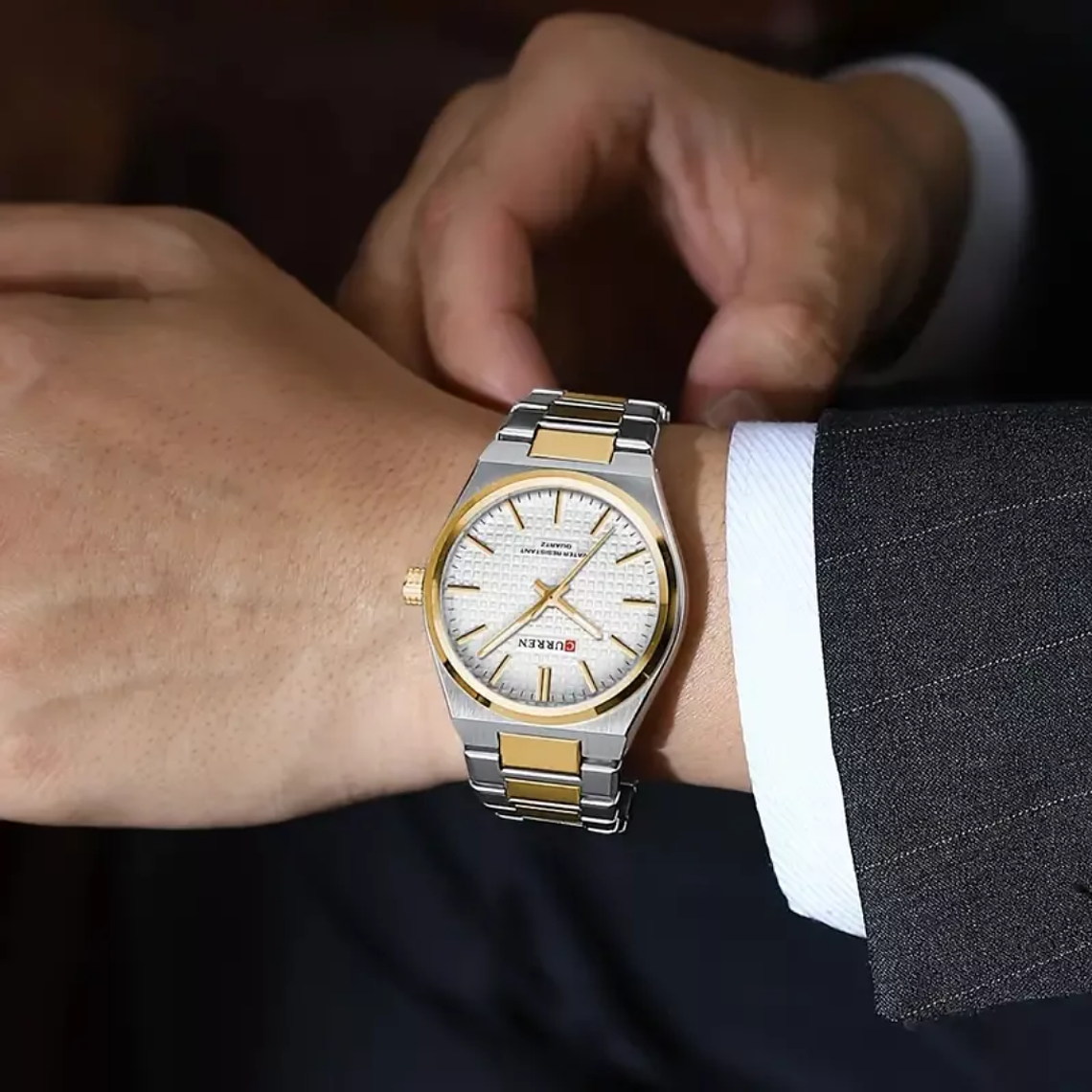 Reloj Análogo Curren Original KREd8304 para Hombre Acero Color Plata y Dorado 4