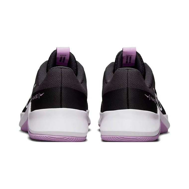 Zapatillas Nike MC TRAINER 2 DM0824 005 Original Color Negro Para Mujer Talla 39 4