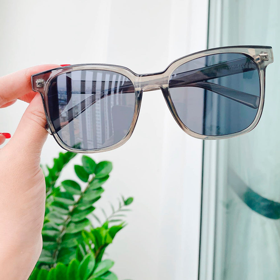 Lentes de Sol Calvin Klein Cuadrados Ck20519s 070 Color Gris Talla 55mm 4