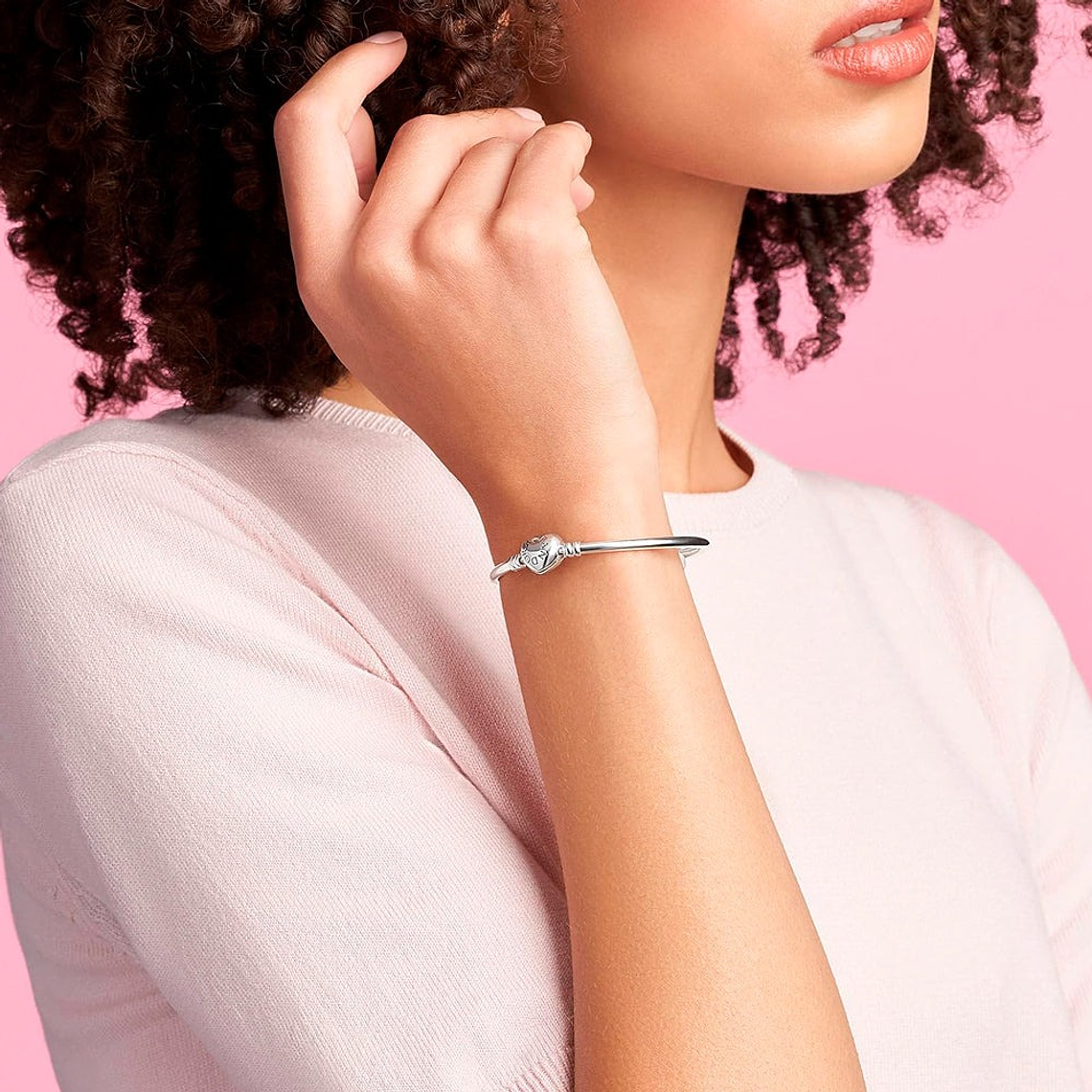 Pulsera Brazalete Liso Pandora Cierre de Corazon Plateado logo Pandora 586268 Plata 925 Talla 18cm 4