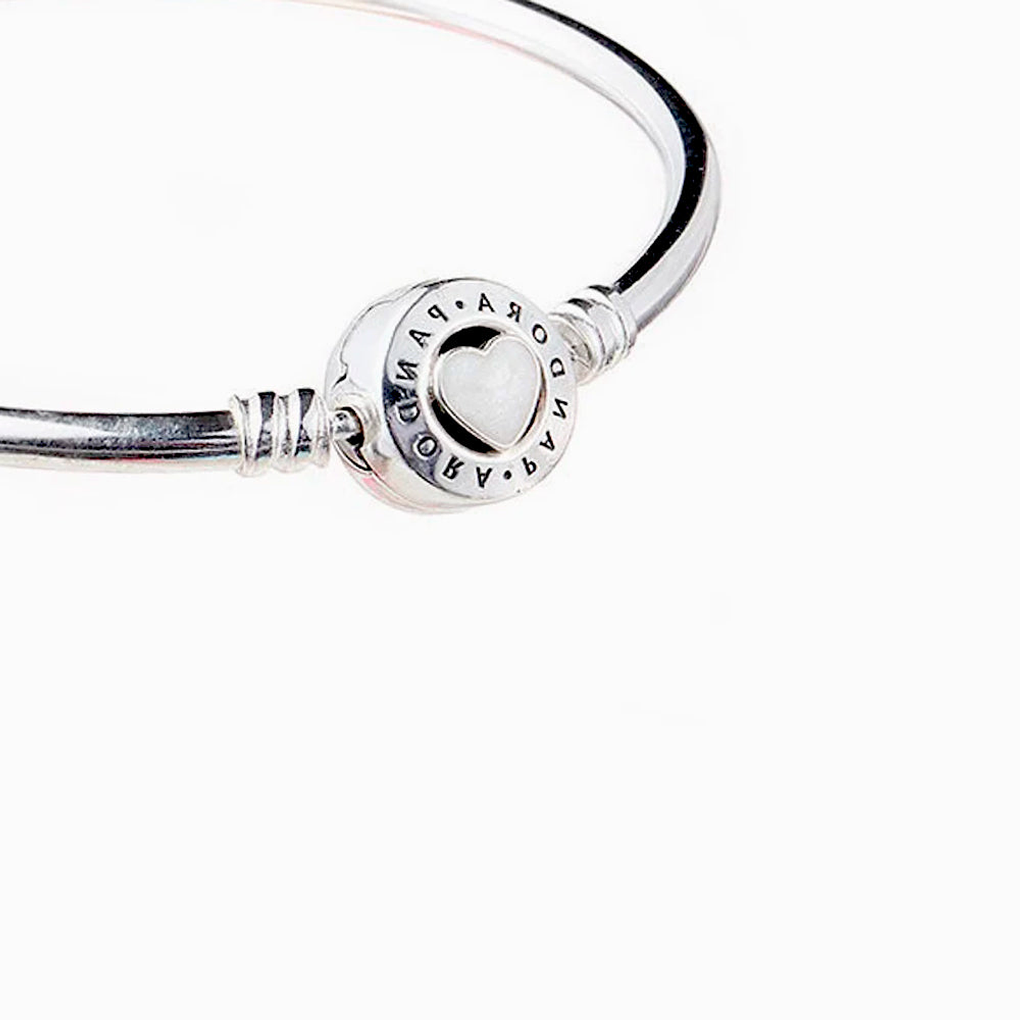 Pulsera Brazalete Pandora Liso con Grabado 