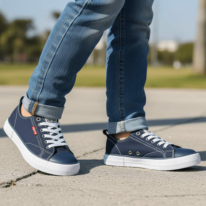 Zapatillas Levi´s Hope EMB Bordado de Flores Color Negro para Mujer Talla 40 5