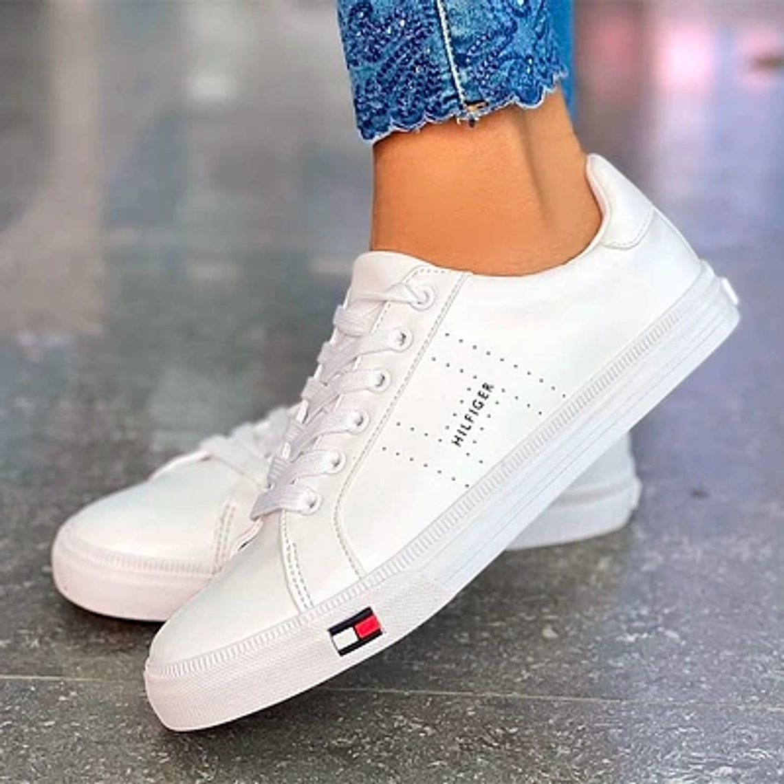 Zapatillas Tommy Hilfiger Luster Color Blanco Mujer Talla 41 / 9.5 US 6