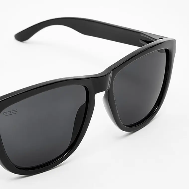 Lentes de Sol Hawkers One OTR23 Negro Brilloso Unisex Talla 54mm 6