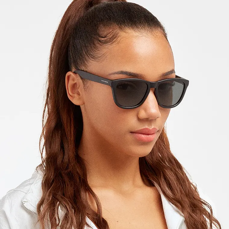 Lentes de Sol Polarizado Hawkers One Colt HOCL22BBTP Negro Gris Oscuro Talla 54mm 6