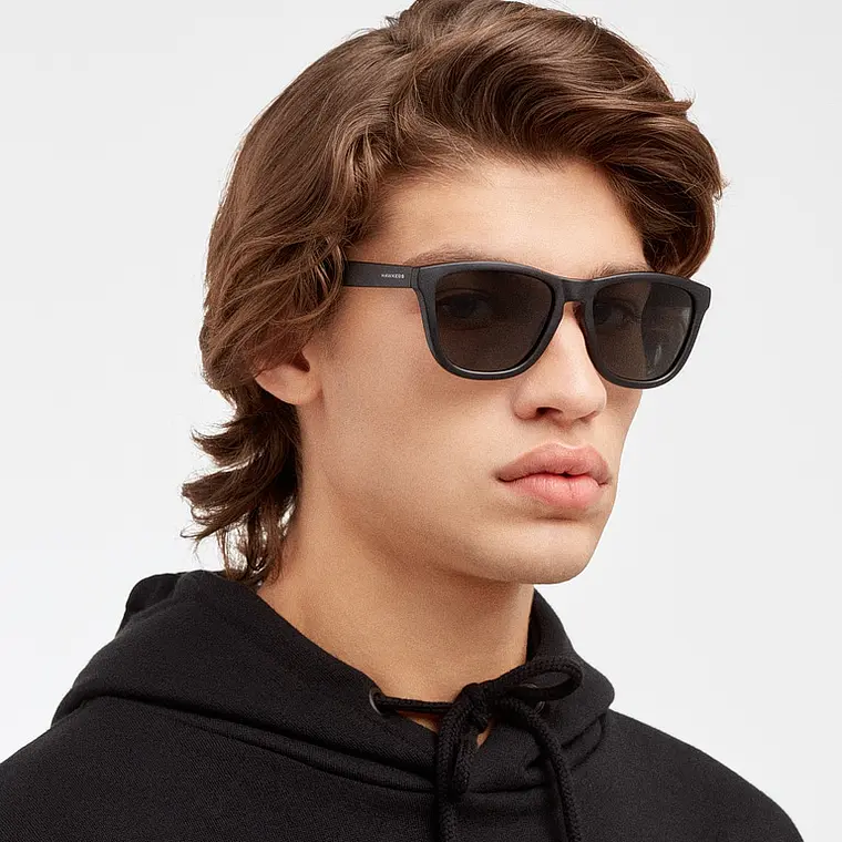 Lentes de Sol Polarizado Hawkers One Colt HOCL22BBTP Negro Gris Oscuro Talla 54mm 7