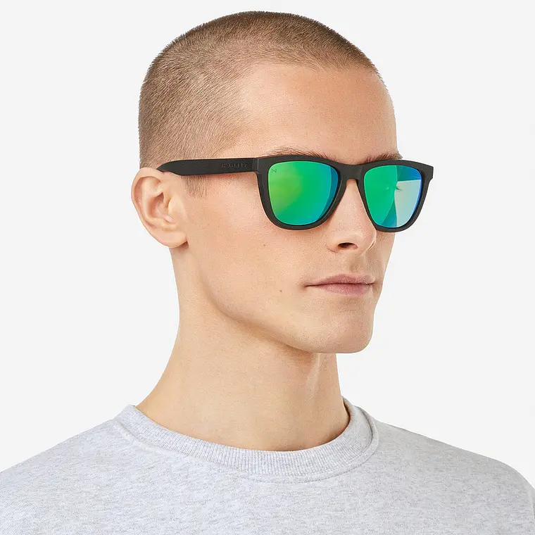 Lentes De Sol Polarizado Hawkers One Raw Black Emerald HONR21BFTP - Talla 54mm 2