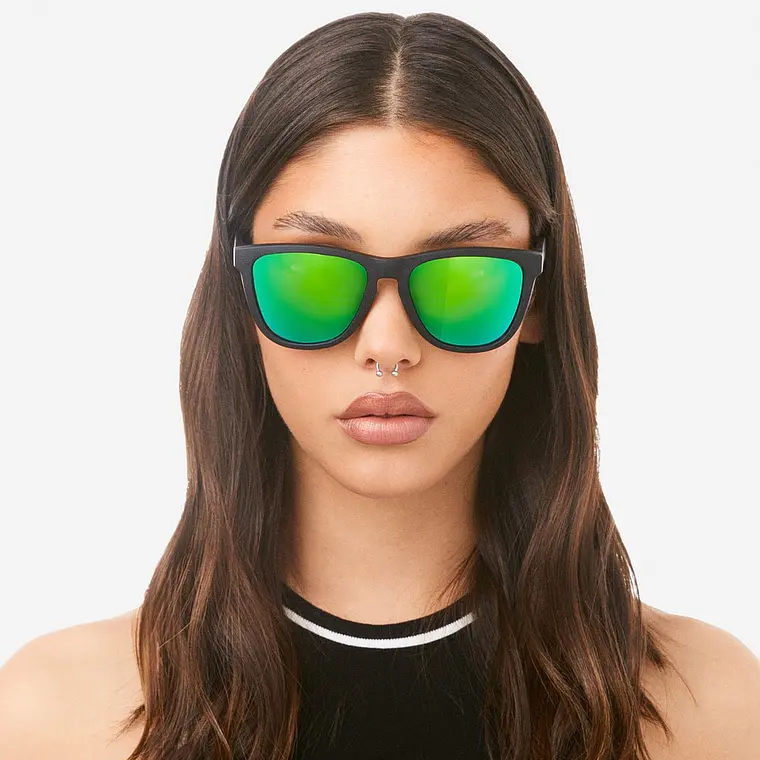 Lentes De Sol Polarizado Hawkers One Raw Black Emerald HONR21BFTP - Talla 54mm 3