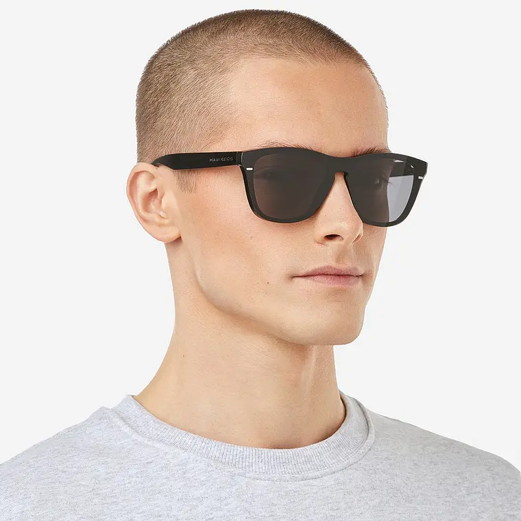 Lentes De Sol Hawkers Dark One Venm Hybrid VOTR01 - Talla 53mm 2