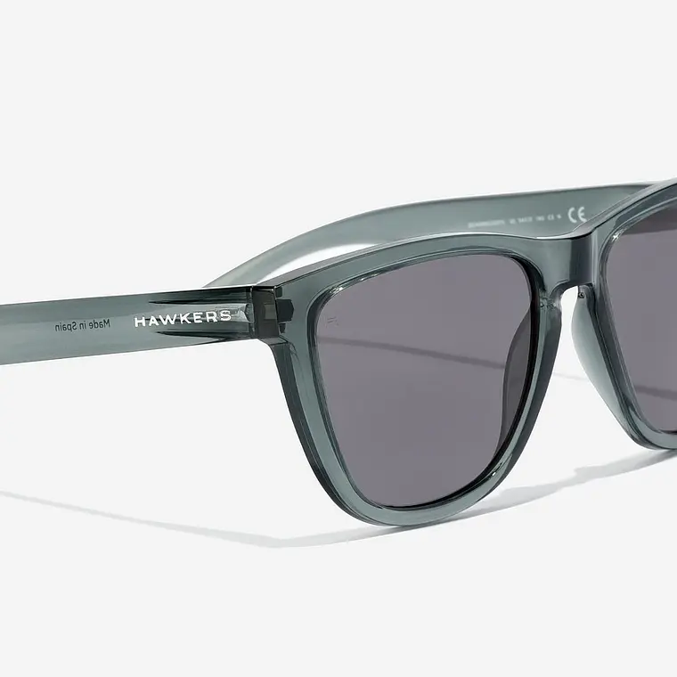Lentes De Sol Hawkers One Raw Black Transparent Dark HONR22GBT0 - Talla 54mm 8