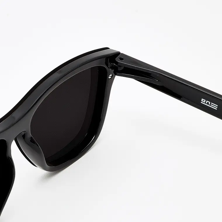 Lentes De Sol Hawkers Dark One Venm Hybrid VOTR01 - Talla 53mm 7