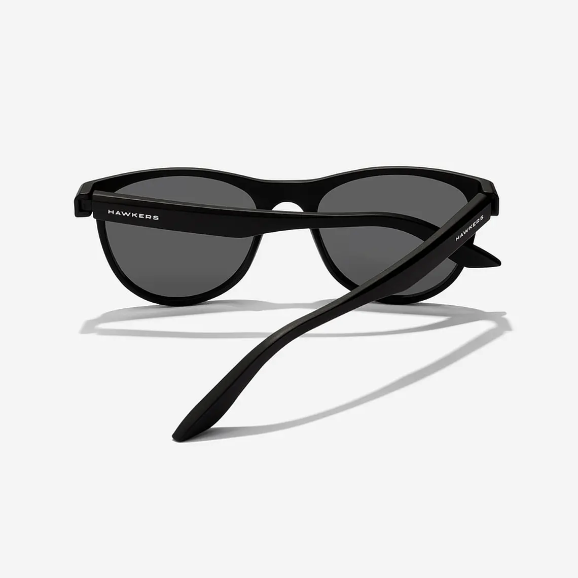 Lentes De Sol Polarizado Hawkers Trail  Black Dark HTRA24BBTP - Talla 53mm  7