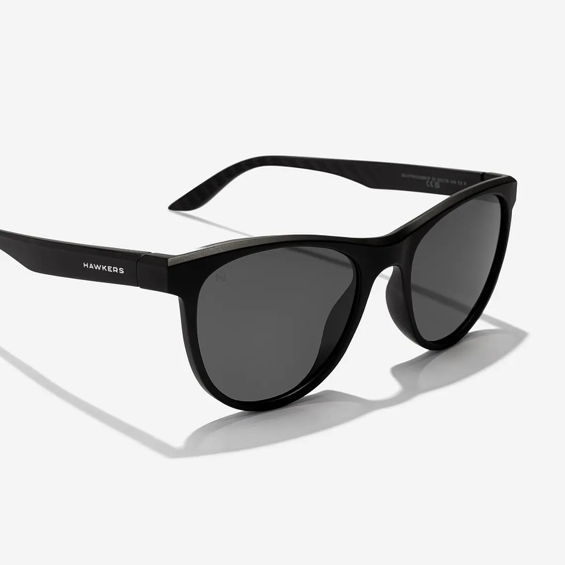 Lentes De Sol Polarizado Hawkers Trail  Black Dark HTRA24BBTP - Talla 53mm  8
