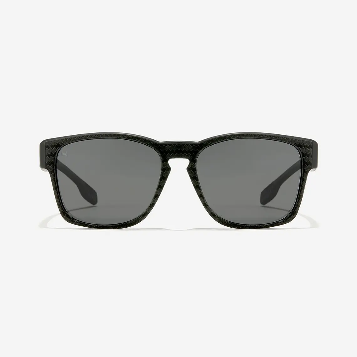 Lentes De Sol Polarizado Hawkers Core Raw Carbon Fiber Black Dark HCRA25NBTP - Talla 56mm 4