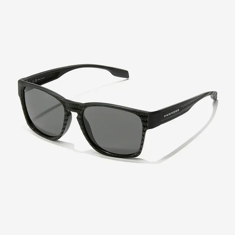 Lentes De Sol Polarizado Hawkers Core Raw Carbon Fiber Black Dark HCRA25NBTP - Talla 56mm 5