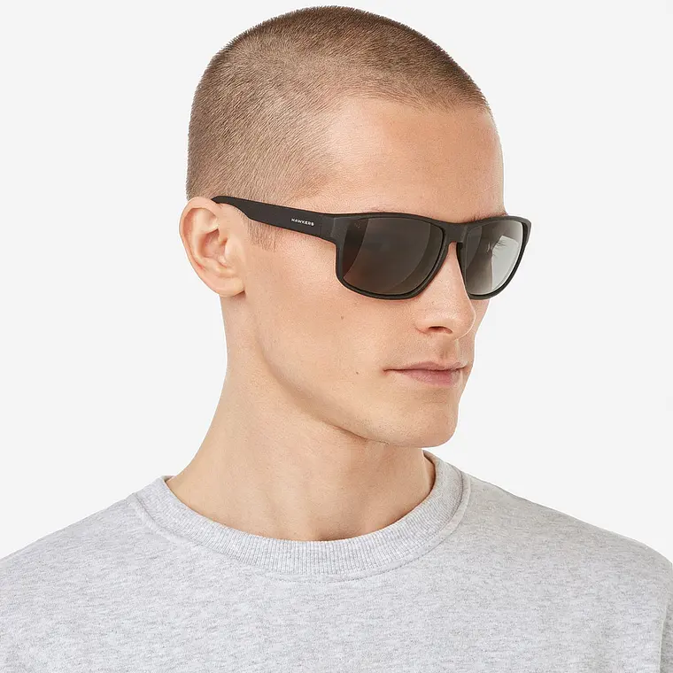 Lentes De Sol Polarizado Hawkers Faster Raw Black Dark HFRA22BBTP - Talla 58mm 2