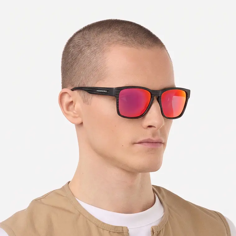 Lentes De Sol Polarizado Hawkers Core Raw Carbon Fiber Black Ruby HCRA25NRTP -Talla 56mm 2
