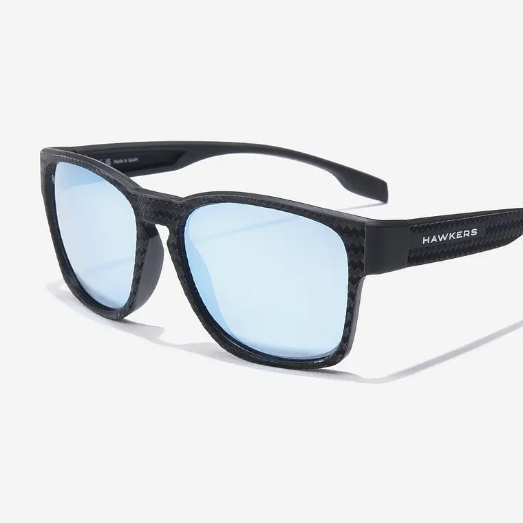 Lentes De Sol Polarizado Hawkers Core Raw Carbon Fiber Black Blue Chrome HCRA25NLTP - Talla 56mm 7