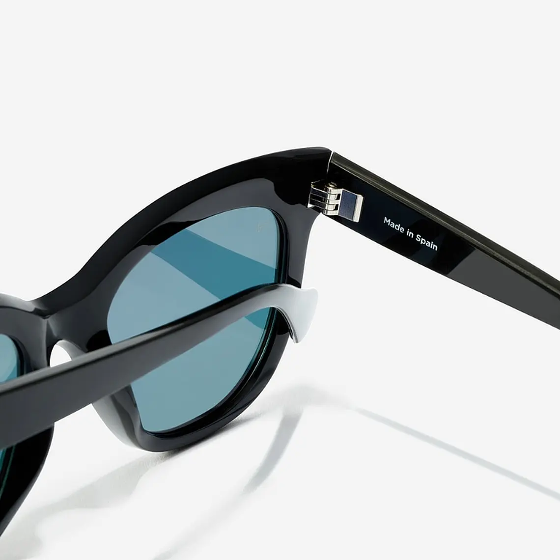 Lentes de Sol Polarizado Hawkers Audrey Raw HAUR22BKTP 6