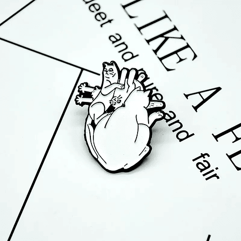 Pin Corazón de Gatos