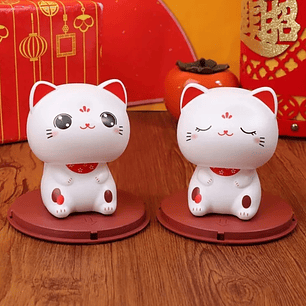 Gato de la Suerte Solar