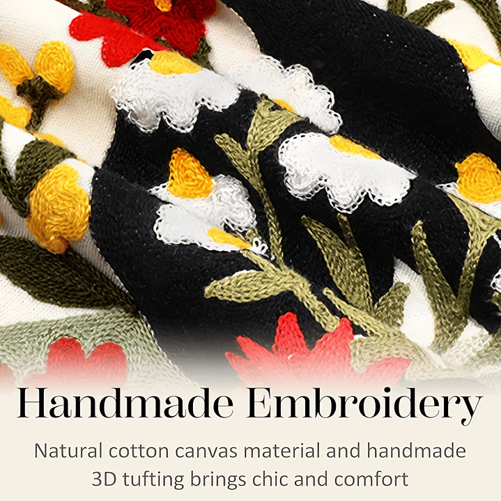 Funda de Cojin Gato Negro y Flores 4