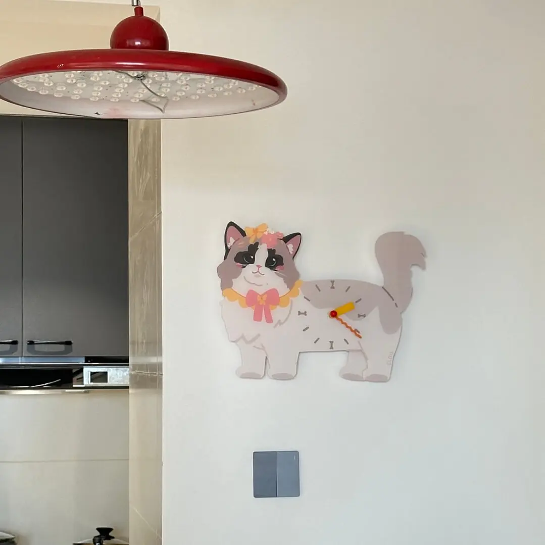 Reloj Gato con Movimiento de Patita 7