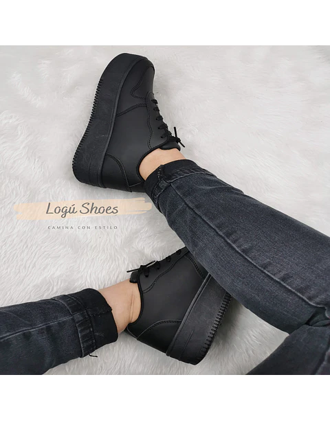 Zapatilla Mujer Mía black