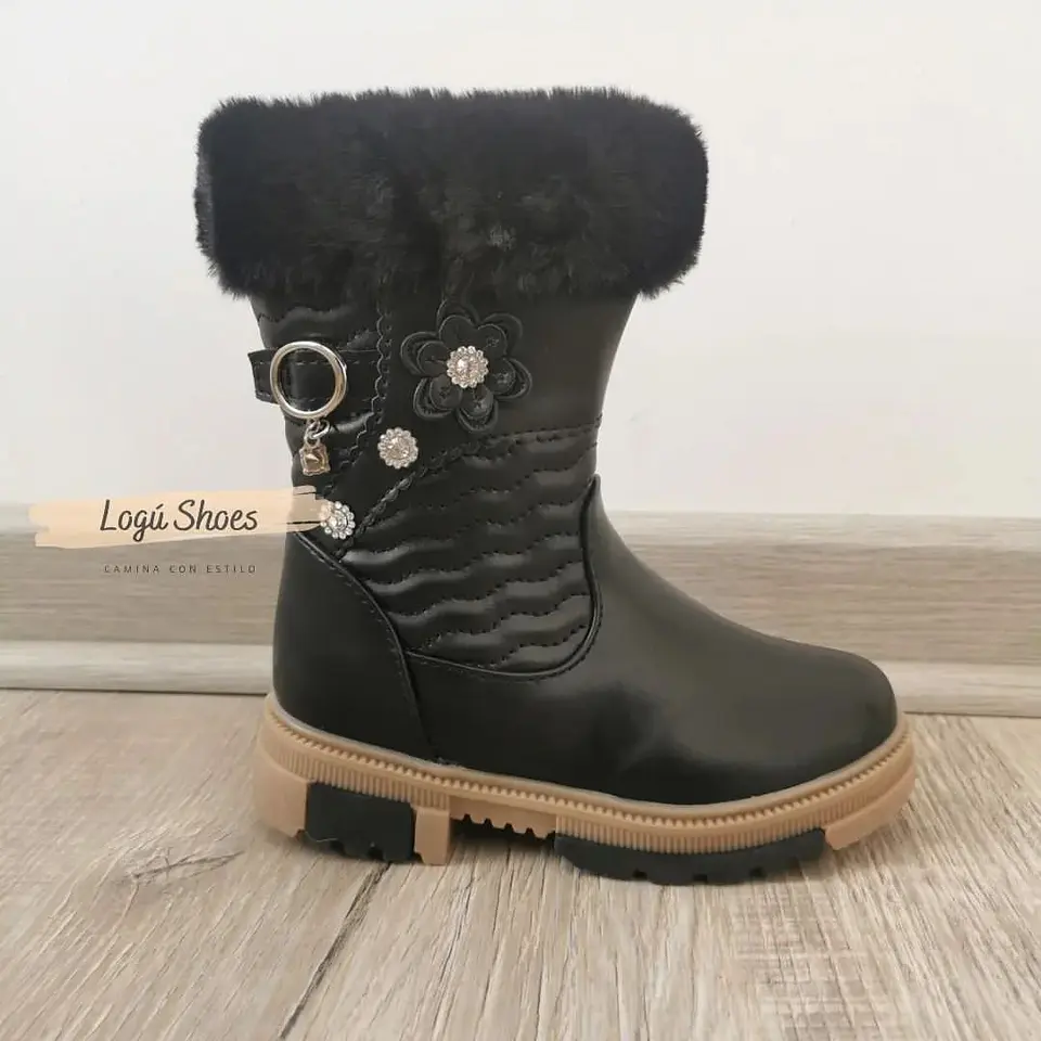Bota Niña Ámbar Negra  4