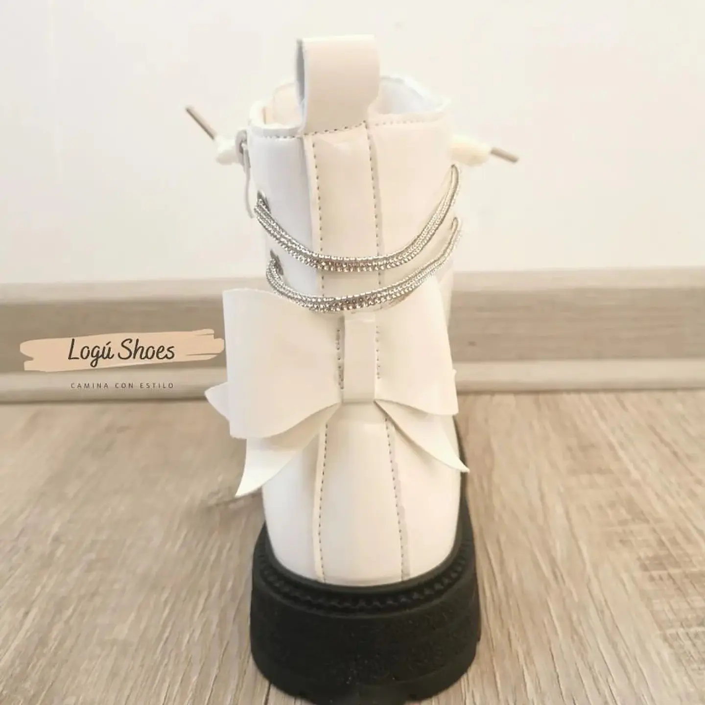 Bota Niña Isidora Blanca  4