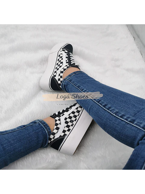 Zapatilla Mujer Isa cuadrille negra